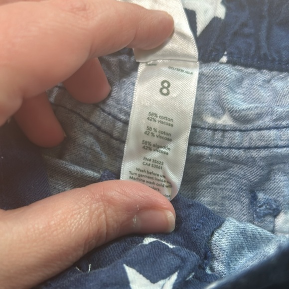 🌖Carters  size 8 blue shorts with white stars - Picture 2 of 4